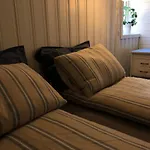 Spacious House In Tromso, Perfect For Groups Of Families, Tourists Or Workers Apartment *
