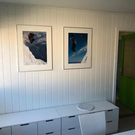 Spacious House In Tromso, Perfect For Groups Of Families, Tourists Or Workers *