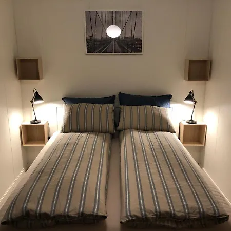 Spacious House In Tromso, Perfect For Groups Of Families, Tourists Or Workers *