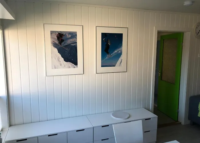 Spacious House In Tromso, Perfect For Groups Of Families, Tourists Or Workers *