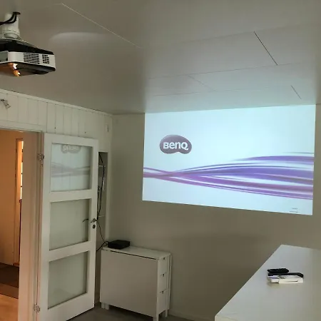 Spacious House In Tromso, Perfect For Groups Of Families, Tourists Or Workers Tromsø