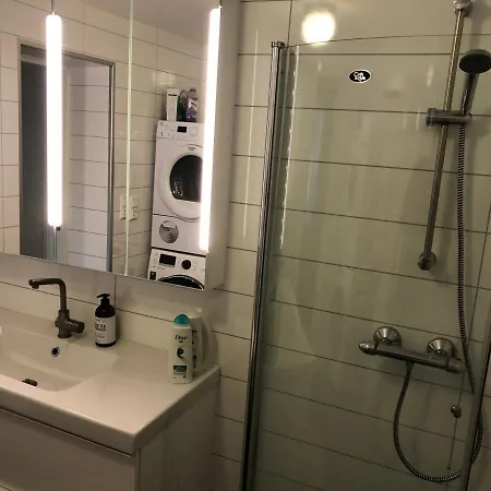 Daire Spacious House In Tromso, Perfect For Groups Of Families, Tourists Or Workers