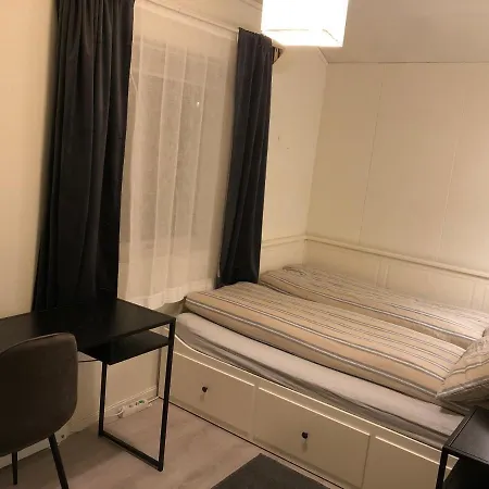 Spacious House In Tromso, Perfect For Groups Of Families, Tourists Or Workers Tromsø